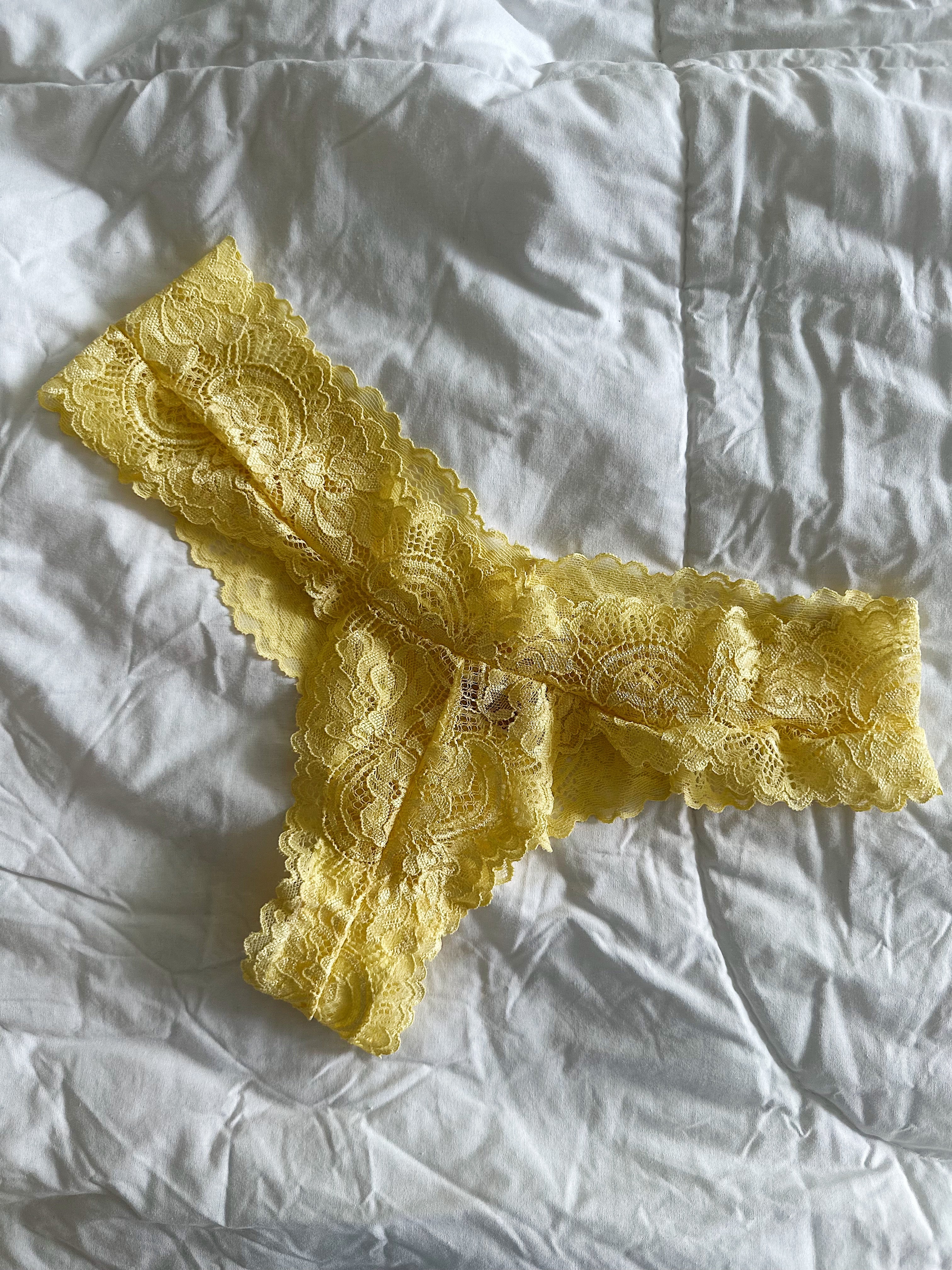 Calcinha Renda Semi-fio Amarelo