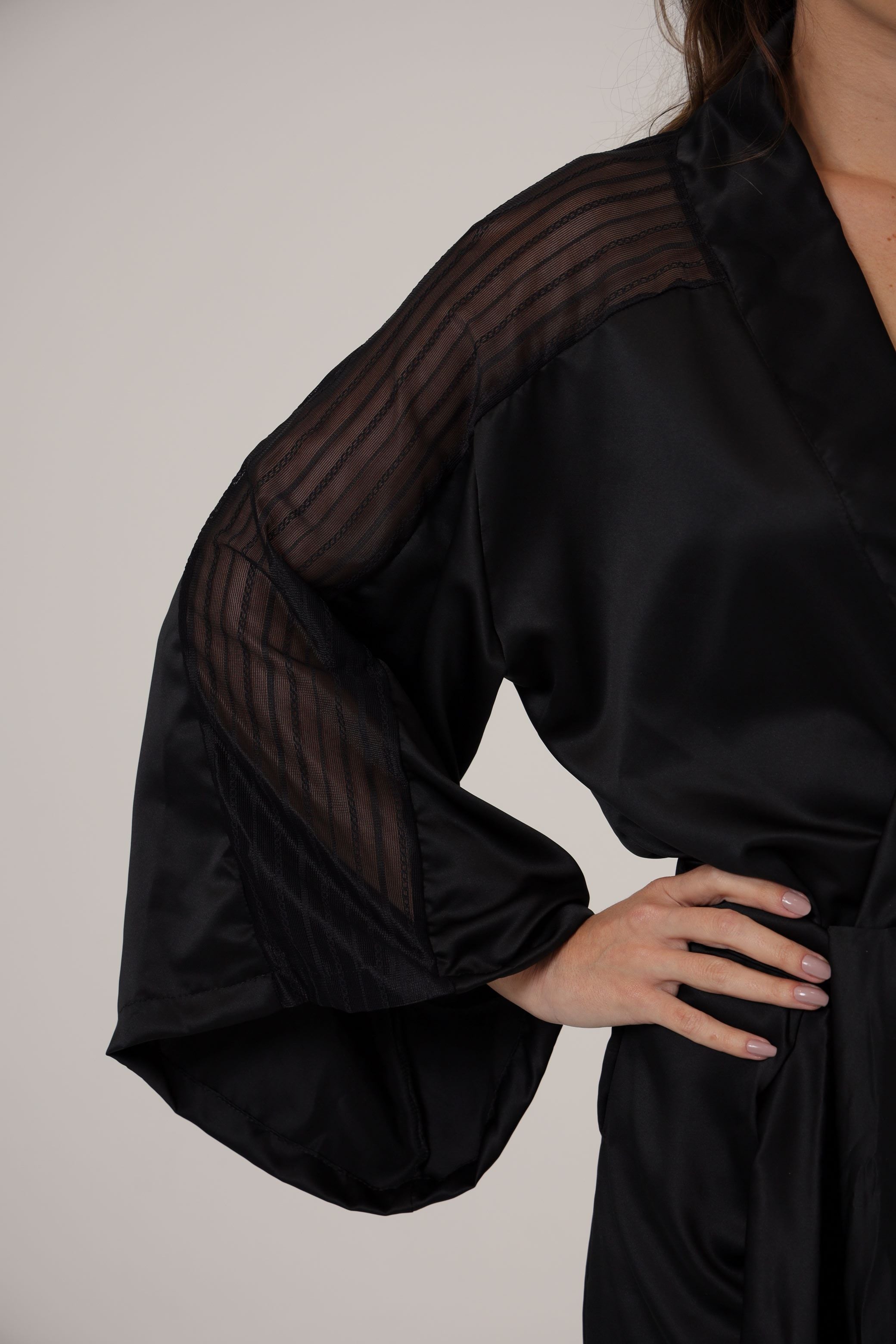 Robe Cetim Preto