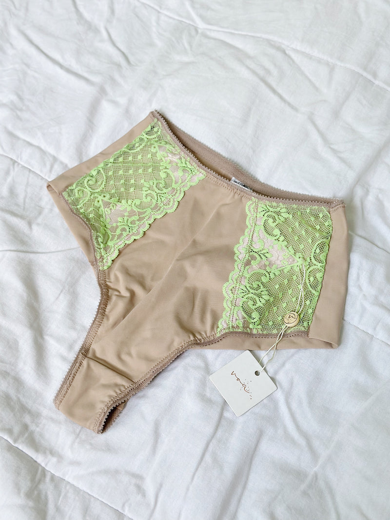 Hot Pants Folia - Verde Néon